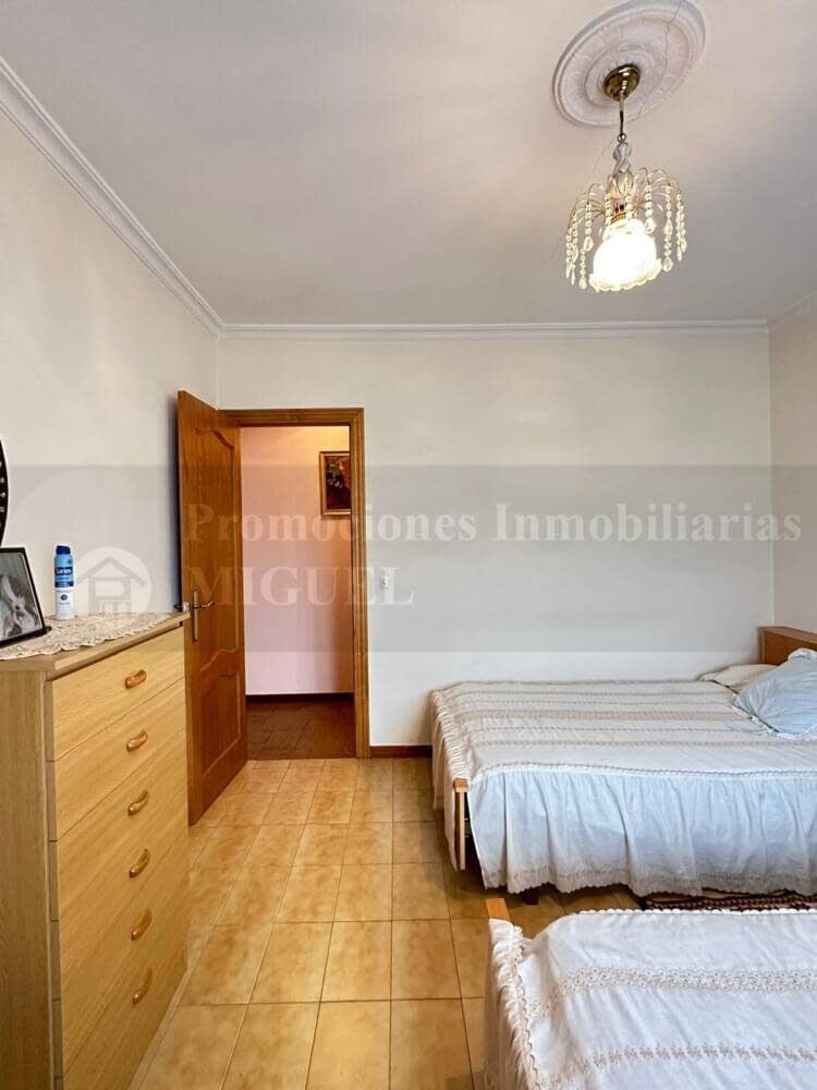 ¿Cómo puedo encontrar pisos baratos en Ourense a través de inmobiliarias?