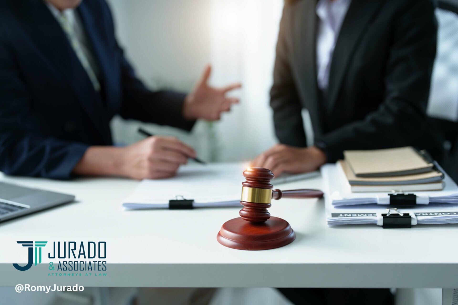 ¿Cuándo es necesario contratar a un abogado inmobiliario?