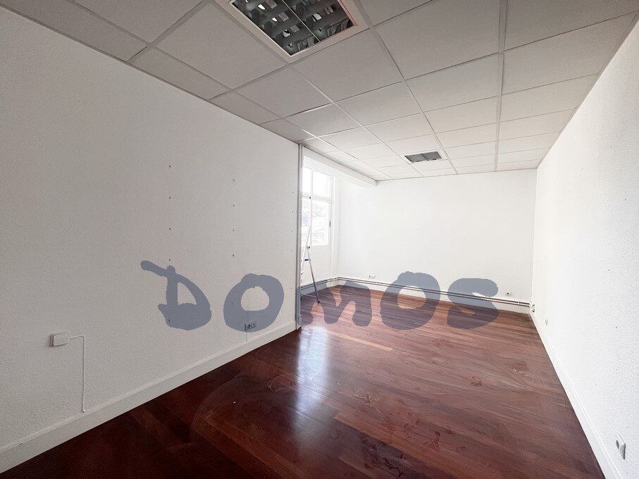 ¿Qué servicios adicionales ofrecen las inmobiliarias en Lugo?